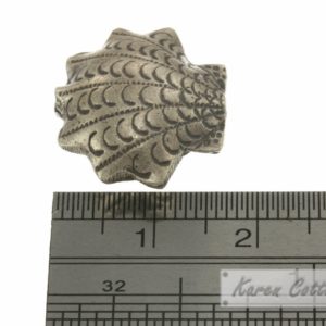 Alternative view of Karen Hill Tribe Silver Deep Sea Line VENUS Shell Bead : B22-020